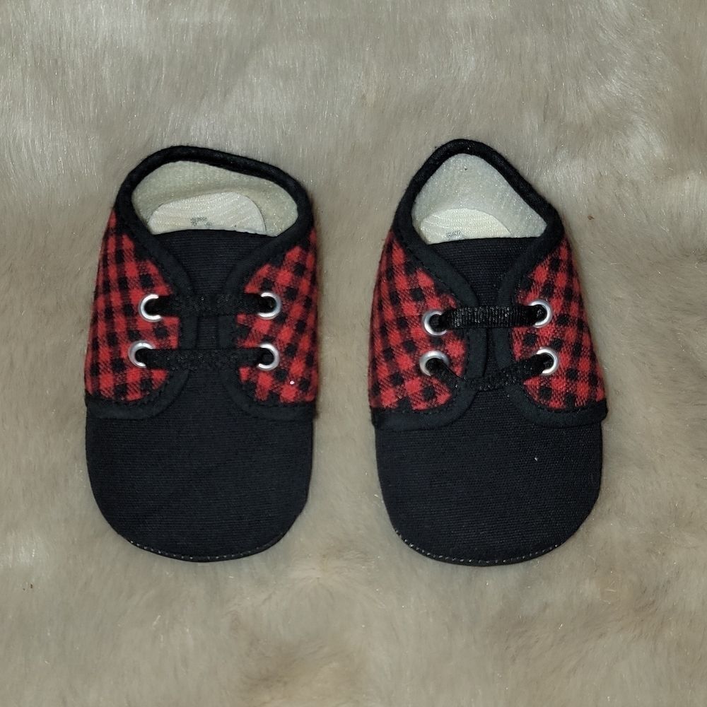 Little Mebuffalo Plaid Soft Baby Shoes, Size 6-12 Months